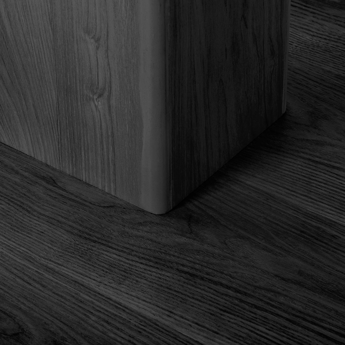 Sillon Relax · white / black · wooden base
