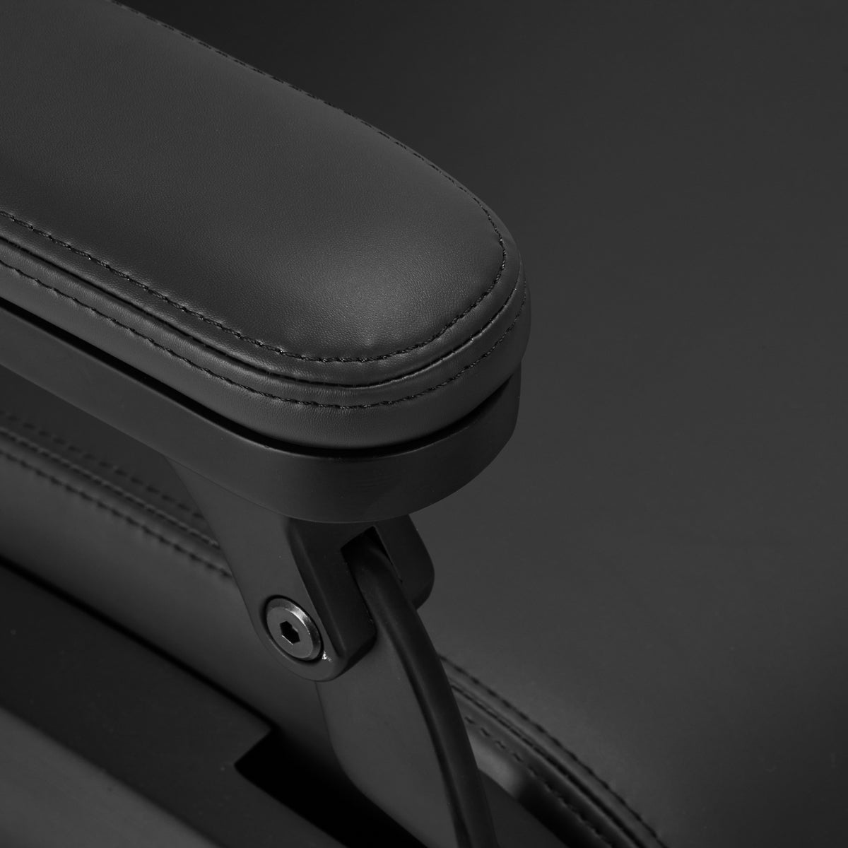 Gabbiano Duke Electric Barber Chair Black - BVShop