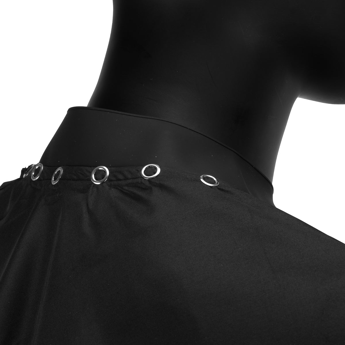 Gabbiano hairdressing cape elastic neckband and snap closure detail